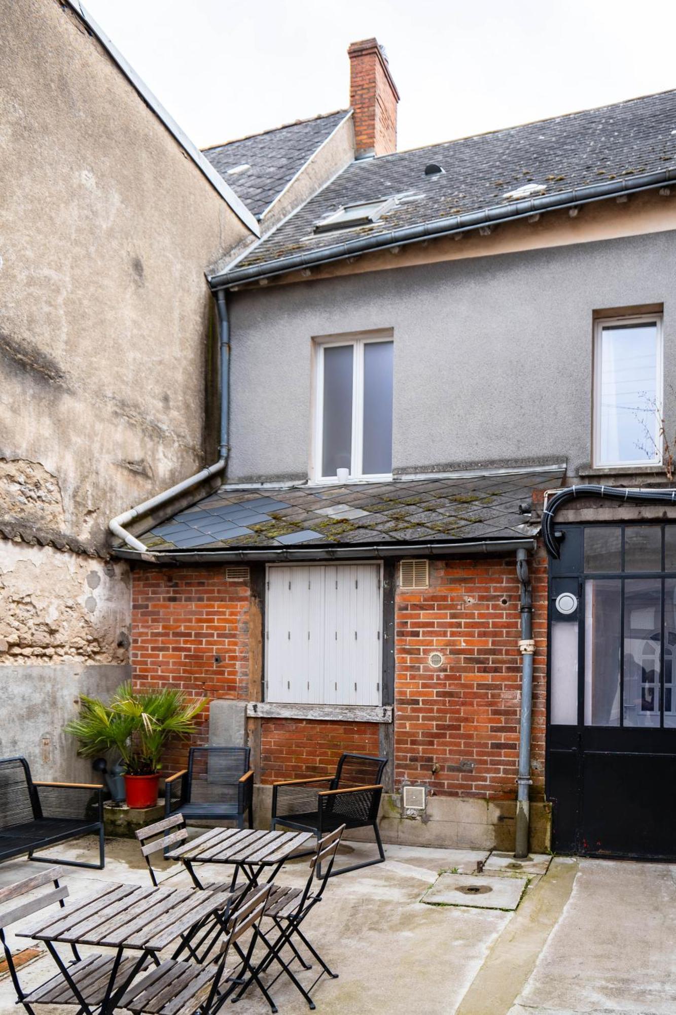 Studio Cosy Rdc, Calme Avec Cour Exterieure Saran Exterior foto
